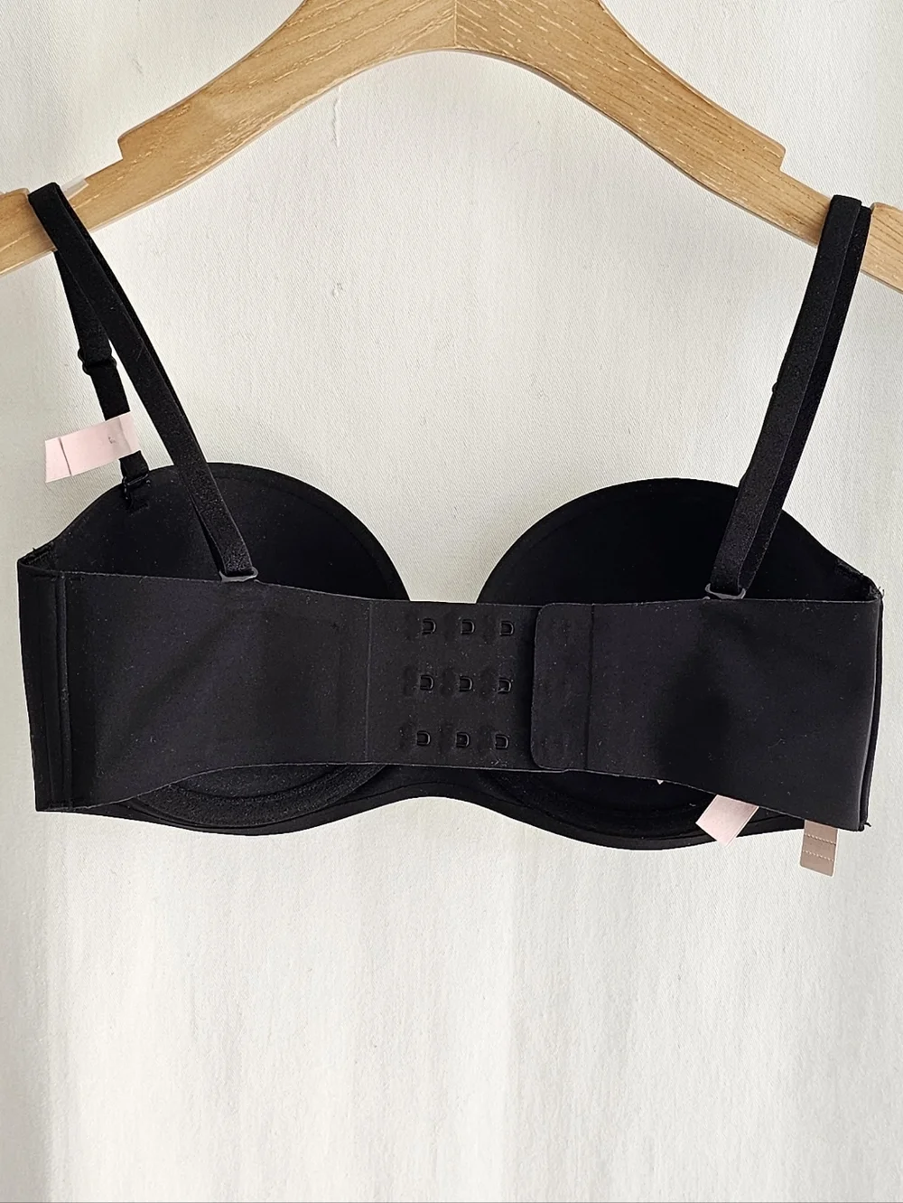Victoria's Secret INVISIBLE Black Strapless Push-up Bra - Picture 7 of 15